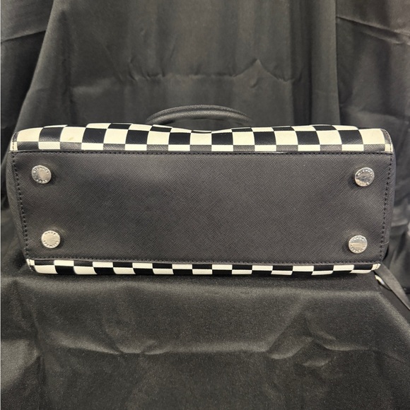 Michael Kors Monochrome Checkered Satchel - Picture 5 of 7